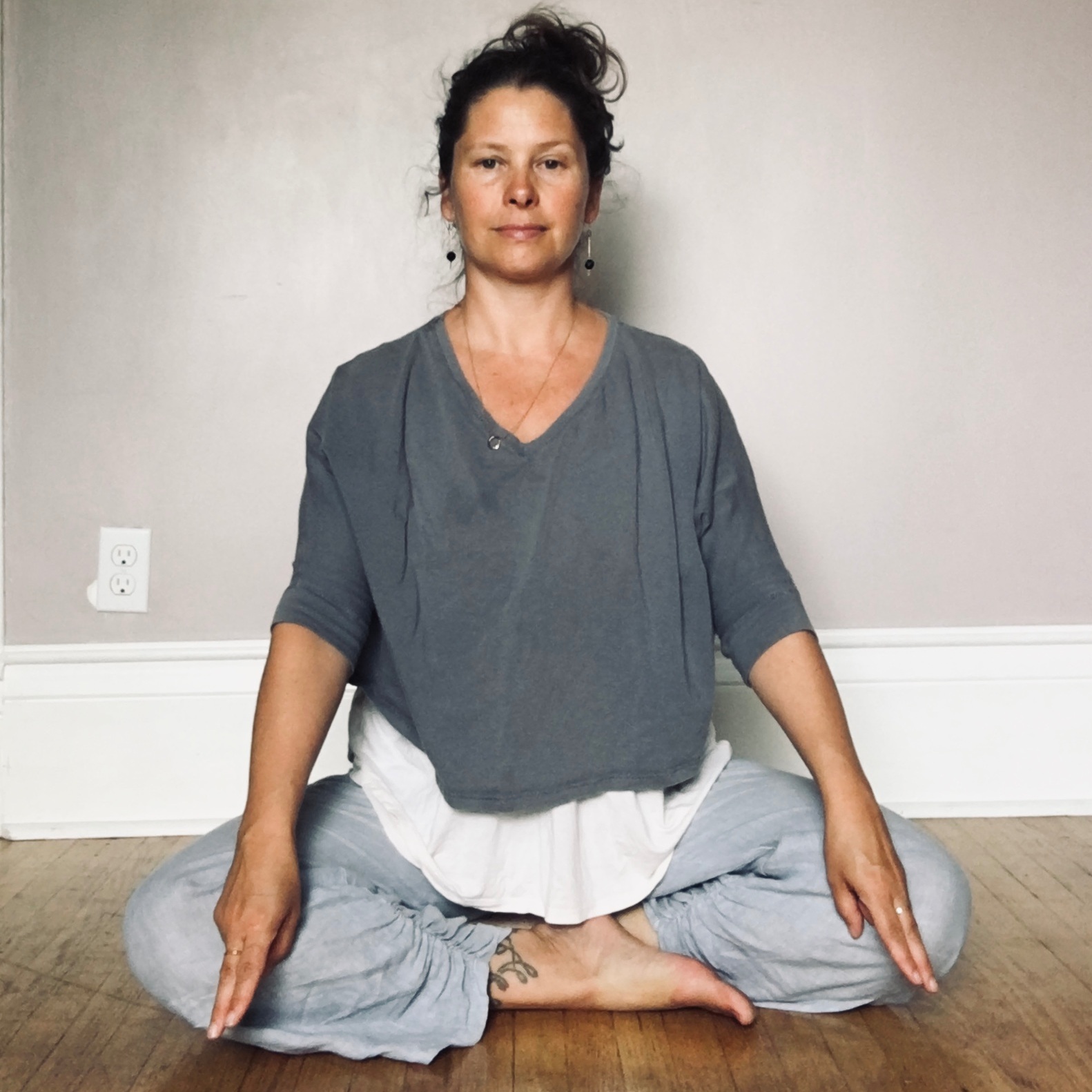 BHUMUDRA_YOGAFORANXIETY&TRAUMA.jpeg