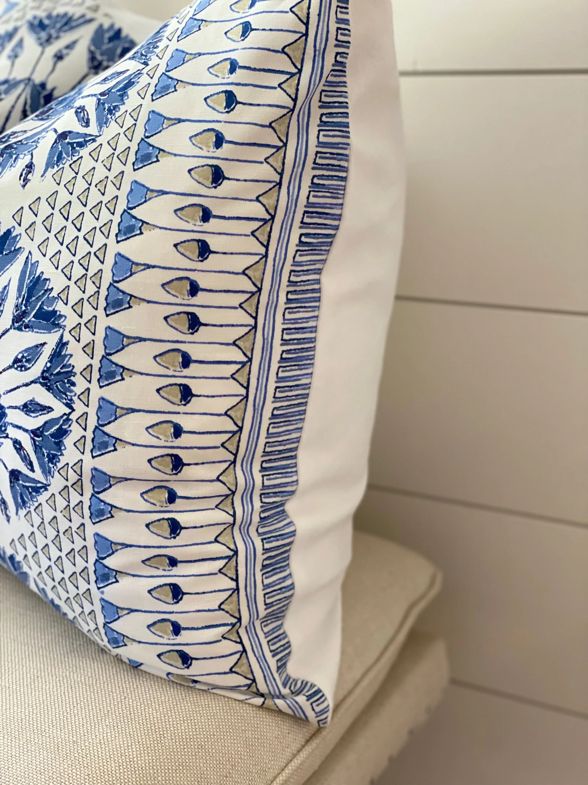 30C8E974-C36A-43BA-B53E-5B9F6AF8029F