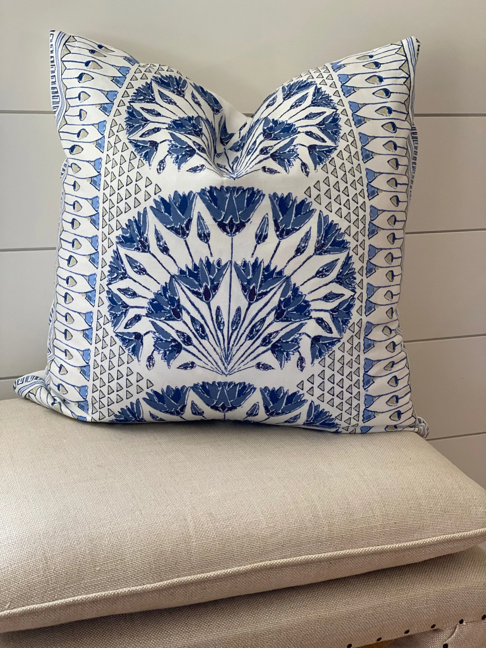 EA7A68F1-0F4C-400E-B45D-BEA508E2C879