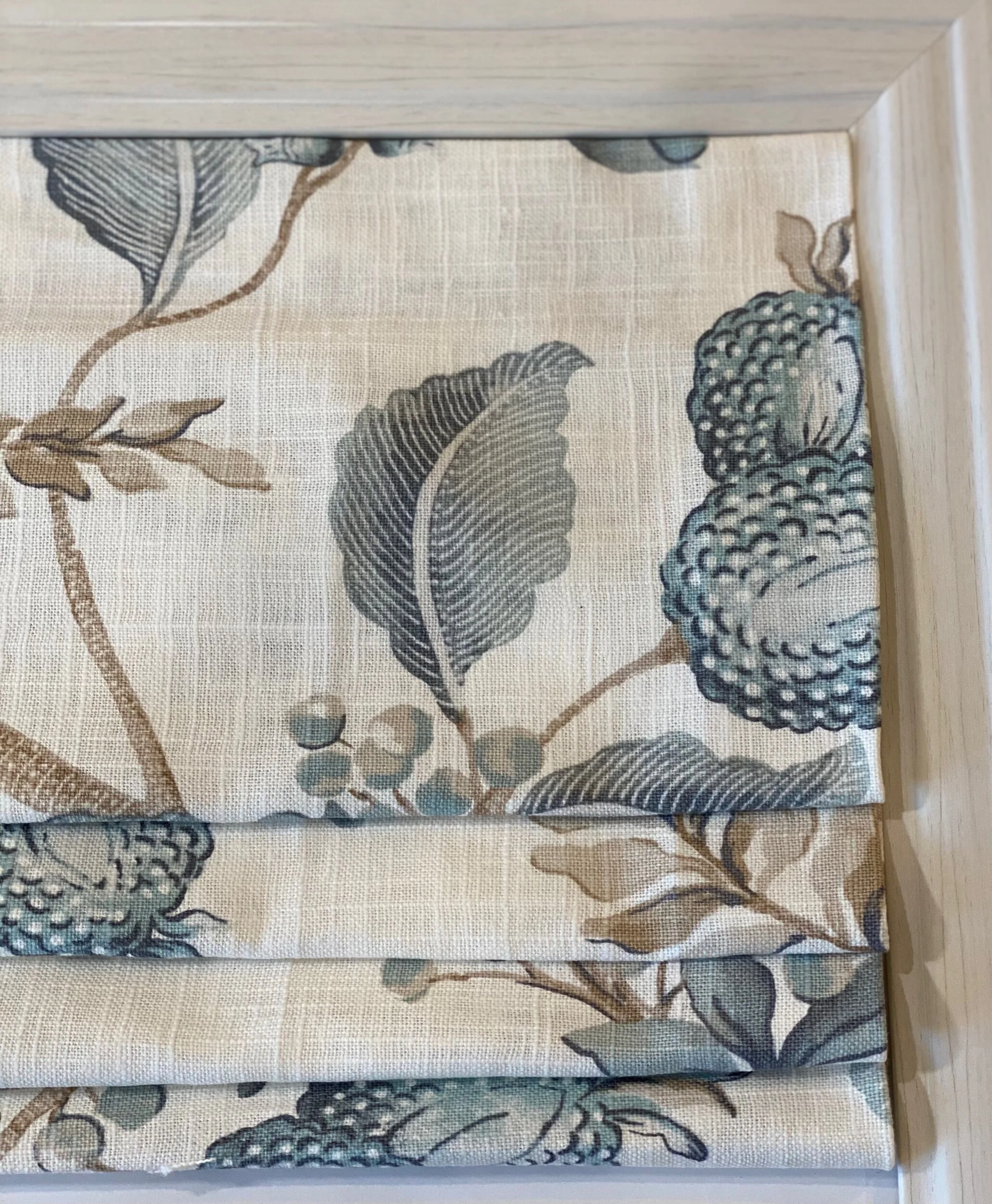 81D0F291-E728-400D-90E3-7E4CC63FA172