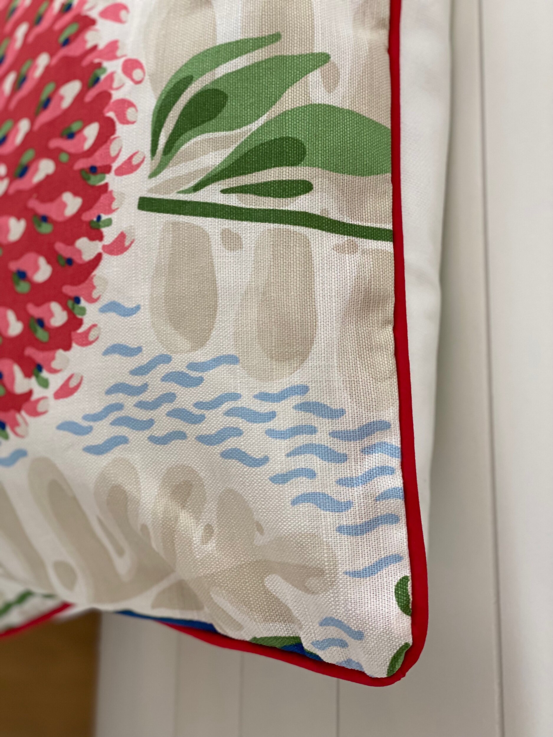 CB09D9B1-20B4-4ADB-B178-9D5A32213042