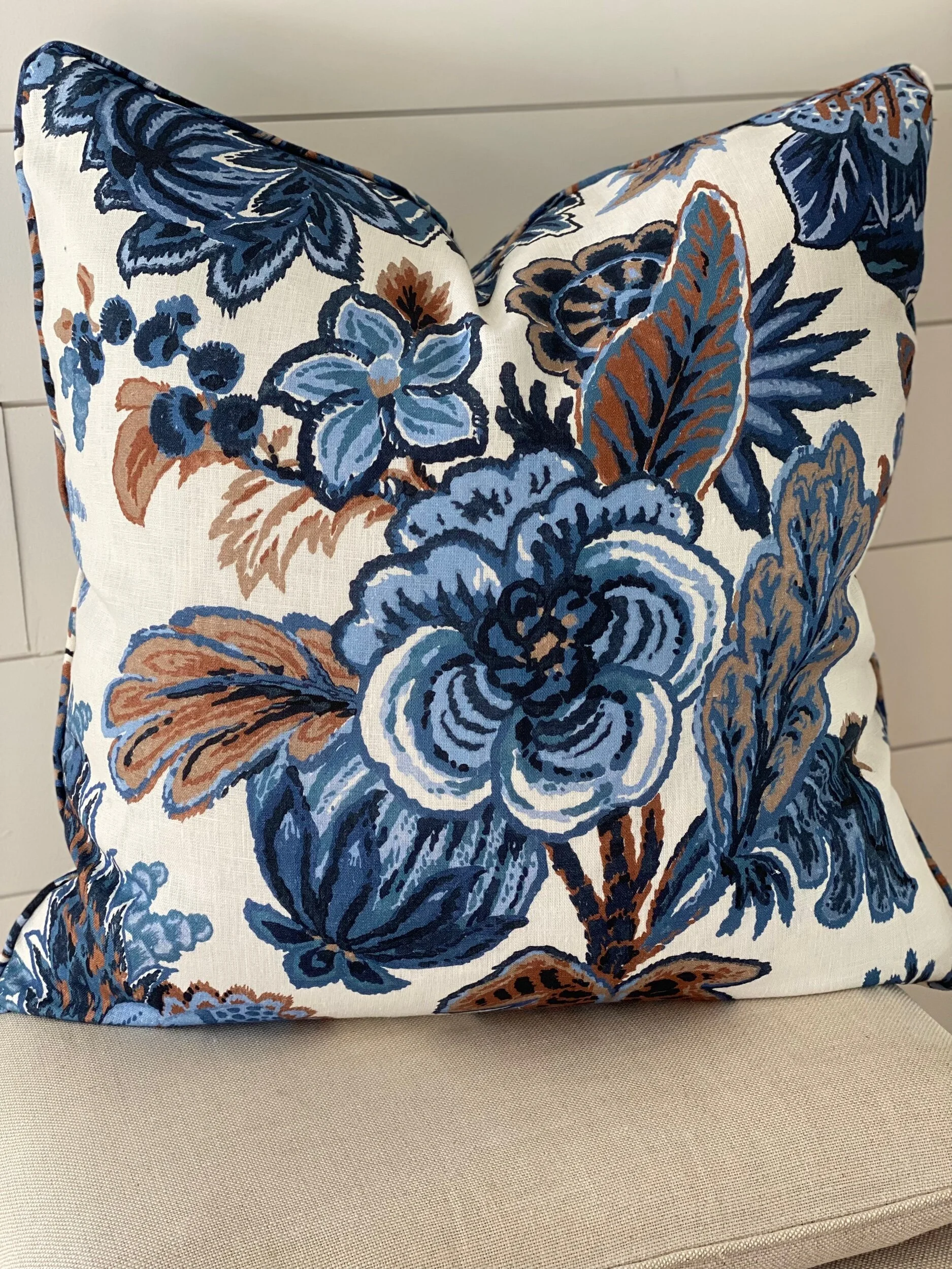 4DC14611-FEB6-4B37-A2C8-847B11E29539