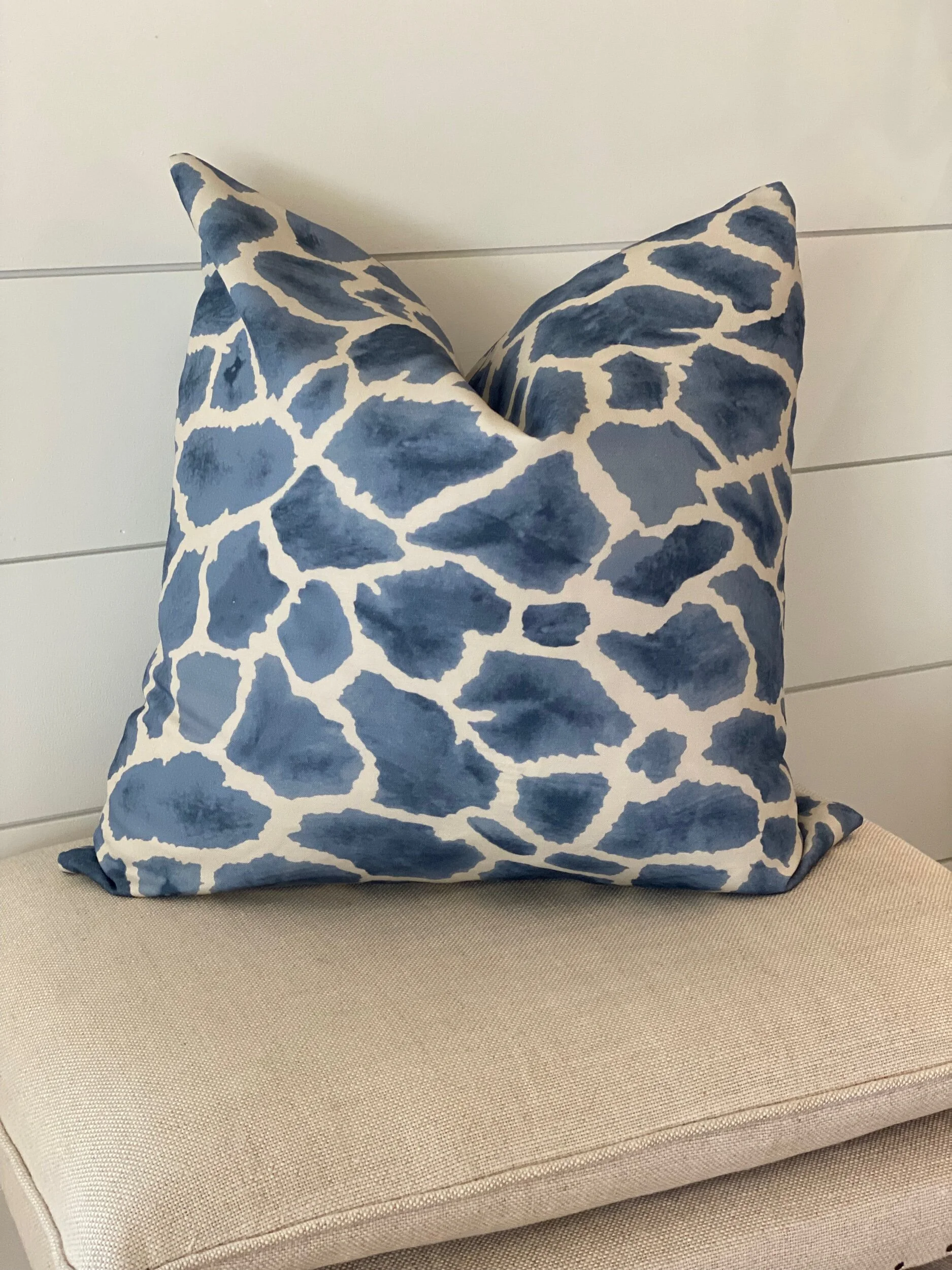 AB959129-C7B5-4EE3-8D5D-DD68BEABDA32