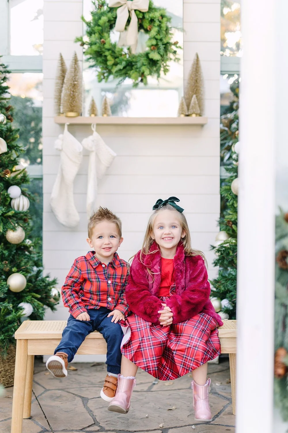 dallas-christmas-greenhouse-mini-session-5 (2).jpg
