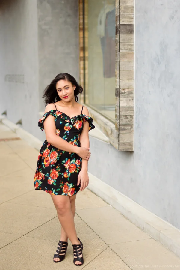 high-school-college-senior-portrait-session-upscale-shopping-center-watters-creek-allen-tx-texas-4.jpg
