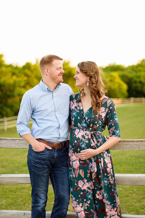 maternity-pregnancy-reveal-photo-session-photography-dallas-plano-north-texas-richardson-allen-mckinney-frisco-addison-web-B-3.jpg