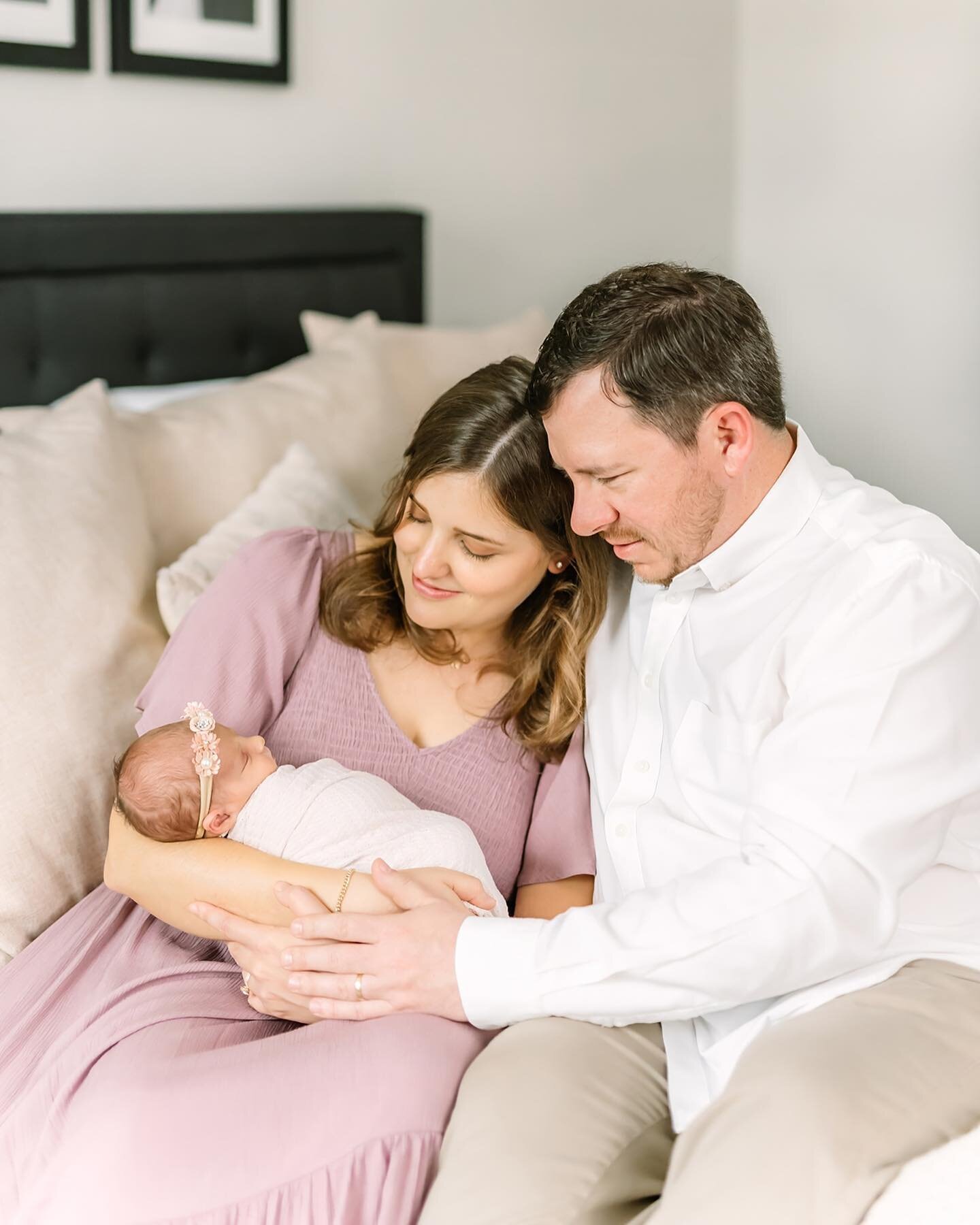 A preview of baby Vera&rsquo;s in-home newborn session 🤍
.
.
.
.
.
#dallasnewbornphotographer #dfwnewbornphotographer #fortworthnewbornphotographer #dallasfamilyphotographer #dfwfamilyphotographer #fortworthfamilyphotographer #ftworthnewbornphotogra