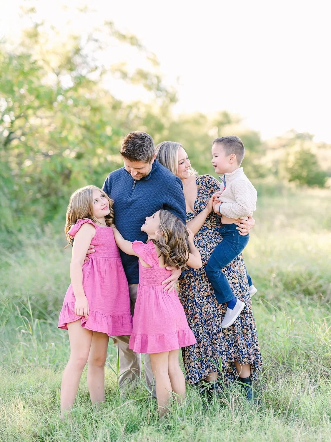 Just a little peek at the joy, playfulness, and connection we captured together. Loved this session so much. ✨
.
.
.
.
.
#dfwfamilyphotographer #dallasfamilyphotographer #planofamilyphotographer #friscofamilyphotographer #mckinneyfamilyphotographer #