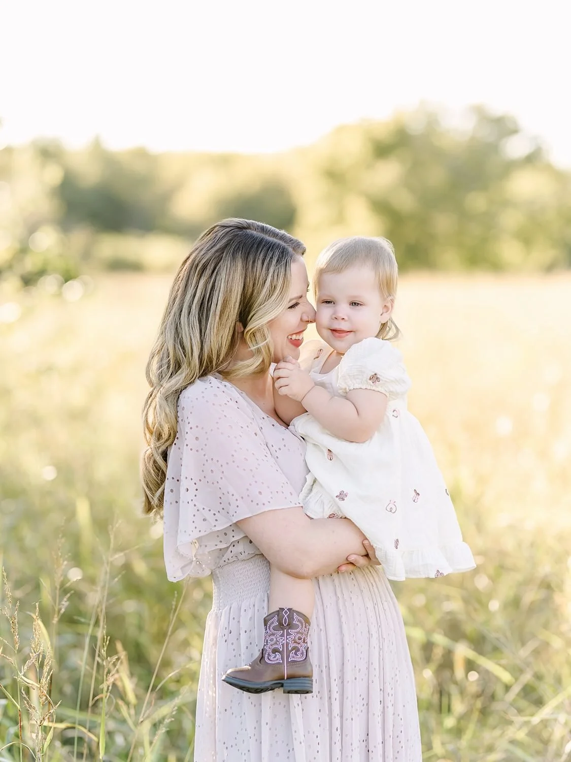 Bright, tender, timeless&mdash;an evening spent capturing the beauty of their family just as they are. ✨
.
.
.
.
.
#dallasfamilyphotographer #mckinneyfamilyphotographer #friscofamilyphotographer #planofamilyphotographer #littleelmfamilyphotographer #