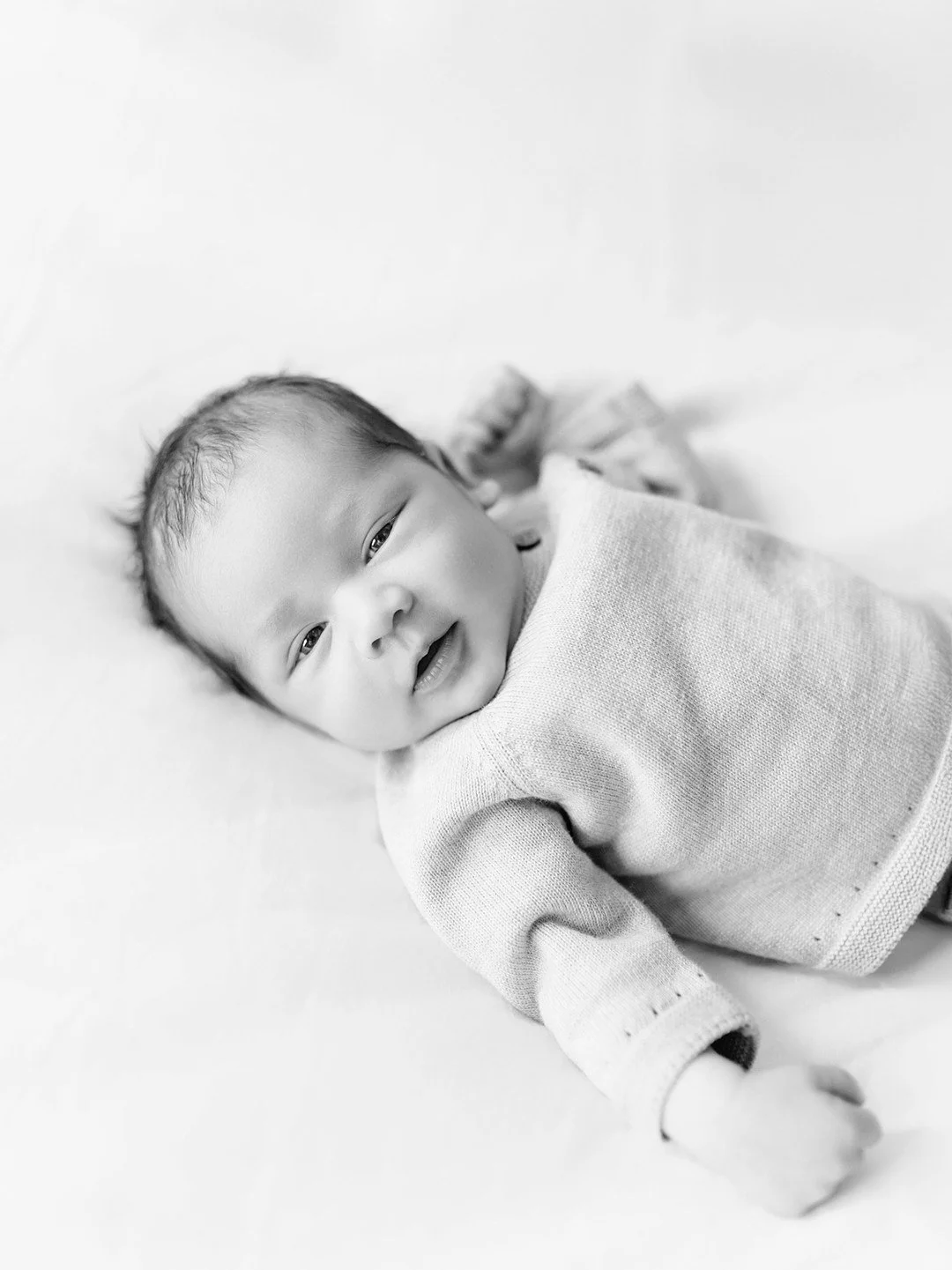 Home is where the sweetest beginnings unfold 🤍
A brand new baby boy, the proudest big sister, mom and dad soaking it all in &mdash; and the cutest little Frenchie never far away. These early days go fast, and I love preserving them just as they are.