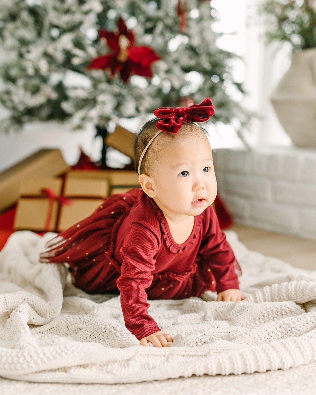 Merry Christmas 🎄
So much joy today &mdash; may your home be filled with celebration, love, and beautiful moments worth remembering. 

#dallasfamilyphotographer #dfwfamilyphotographer #planofamilyphotographer #mckinneyfamilyphotographer #friscofamil