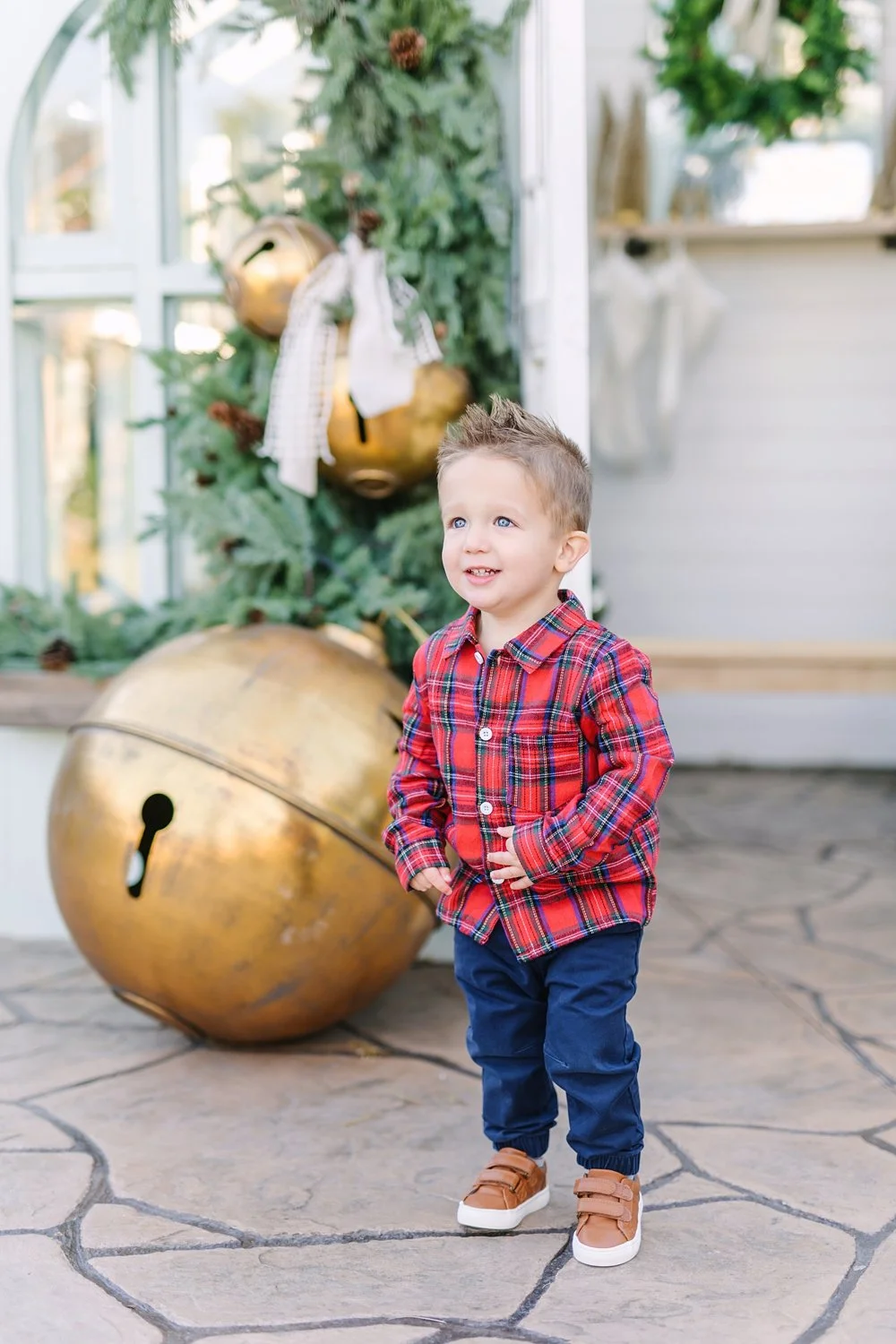 dallas-christmas-greenhouse-mini-session-5 (7).jpg