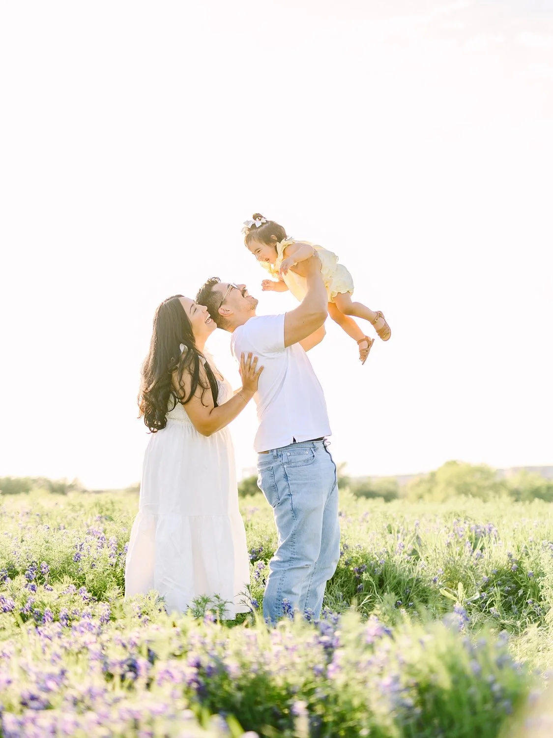 dallas-family-photographer-2025-bluebonnet_0025.jpg
