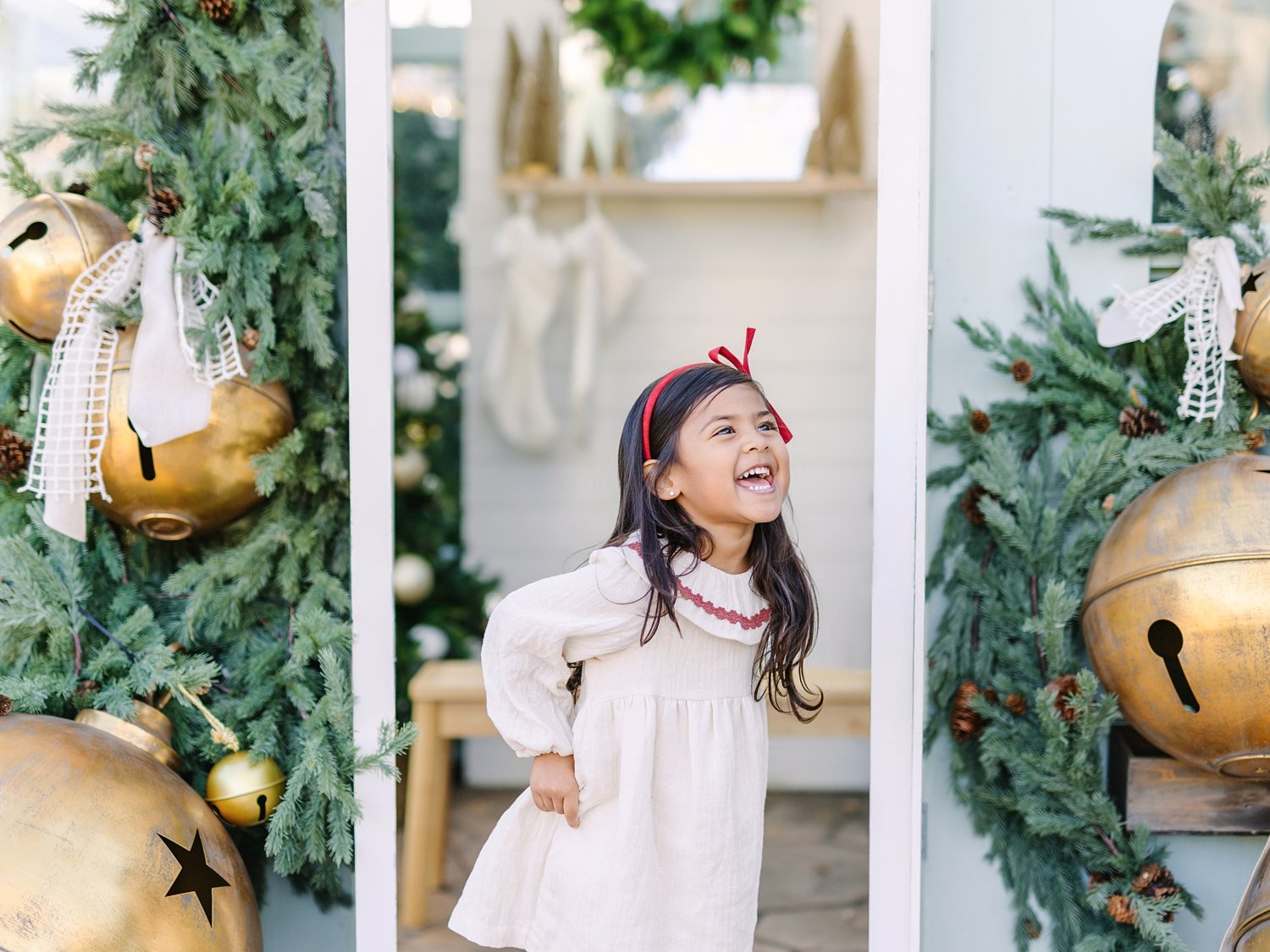 dallas-christmas-greenhouse-mini-session-4 (6).jpg