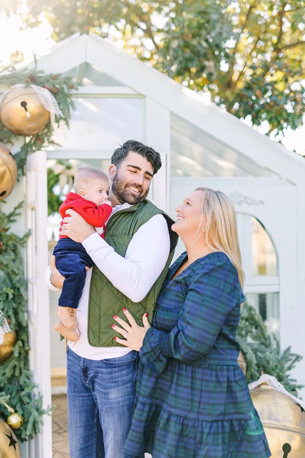 dallas-christmas-greenhouse-mini-session-2 (10).jpg
