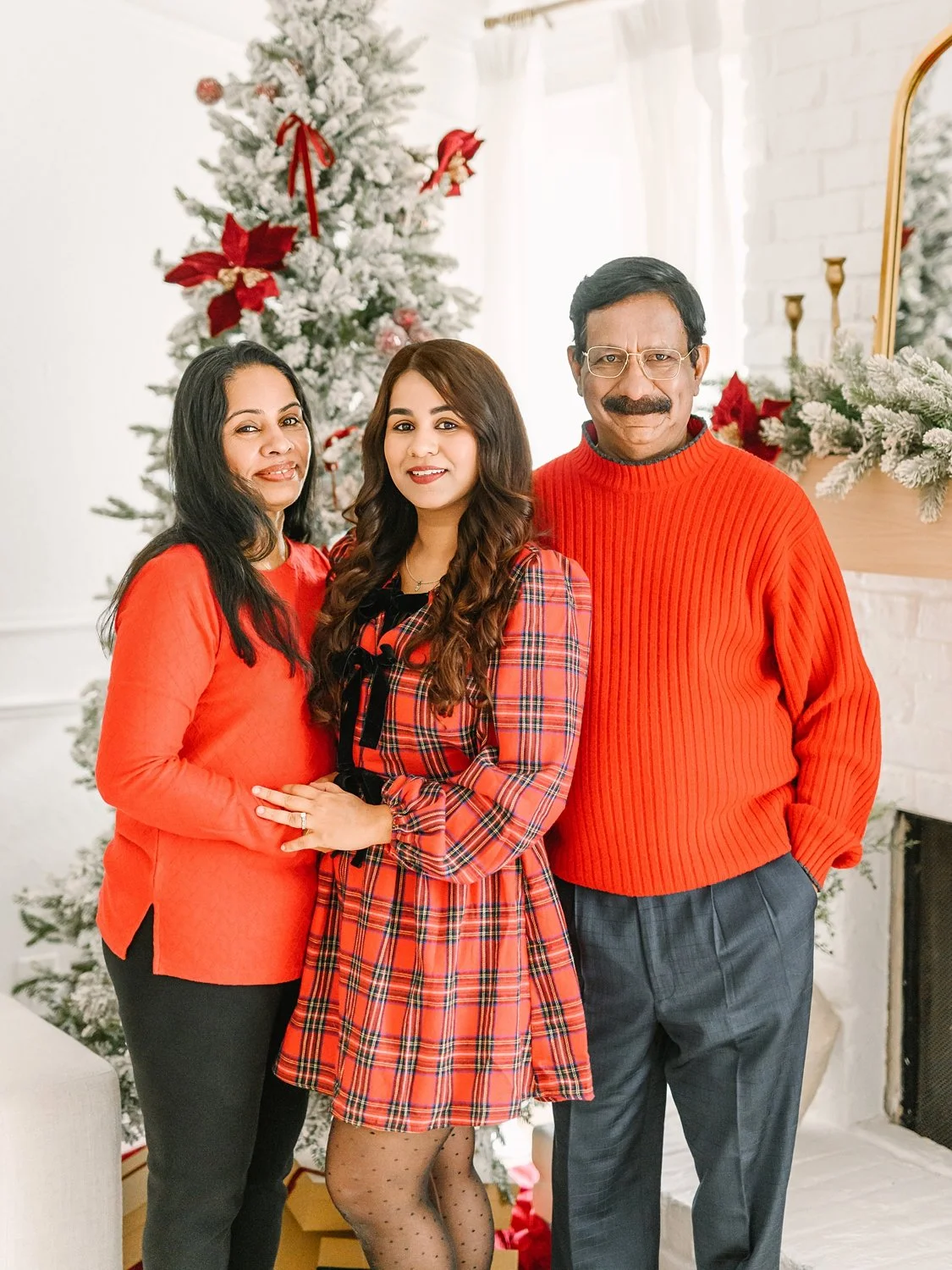 dallas-family-photographer-christmas-minis-holiday-minis-2025 (10).jpg