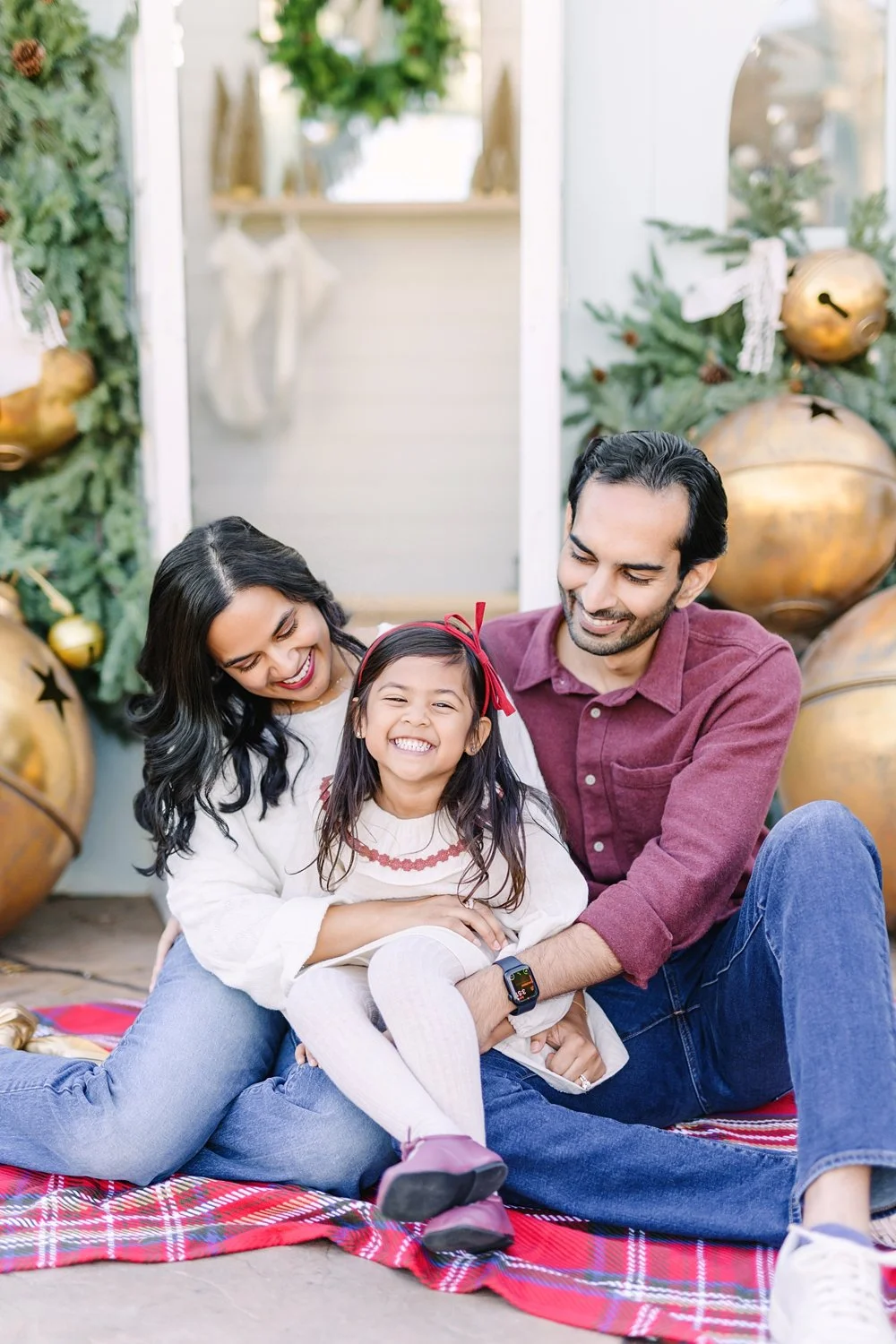 dallas-christmas-greenhouse-mini-session-4 (10).jpg