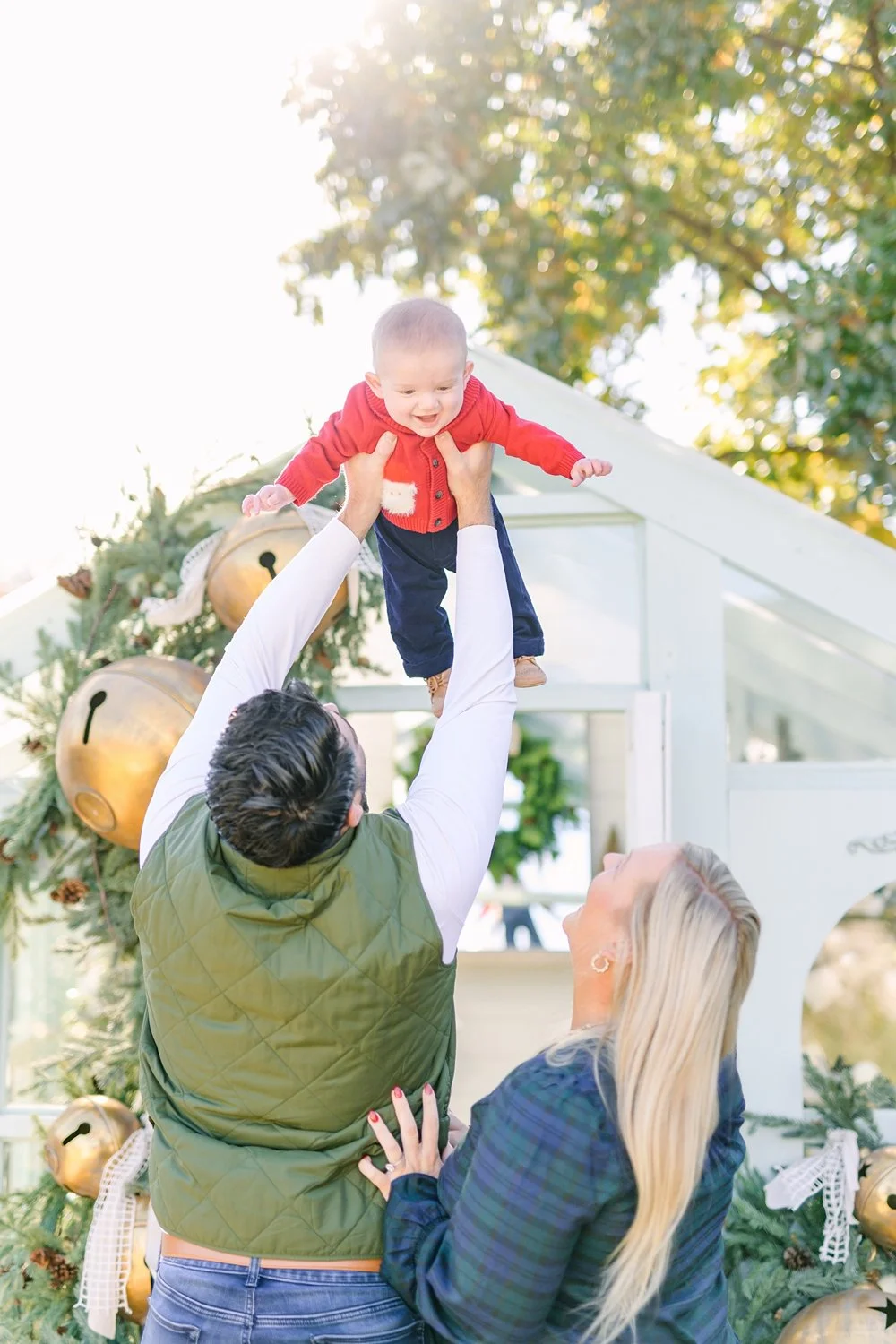 dallas-christmas-greenhouse-mini-session-2 (3).jpg