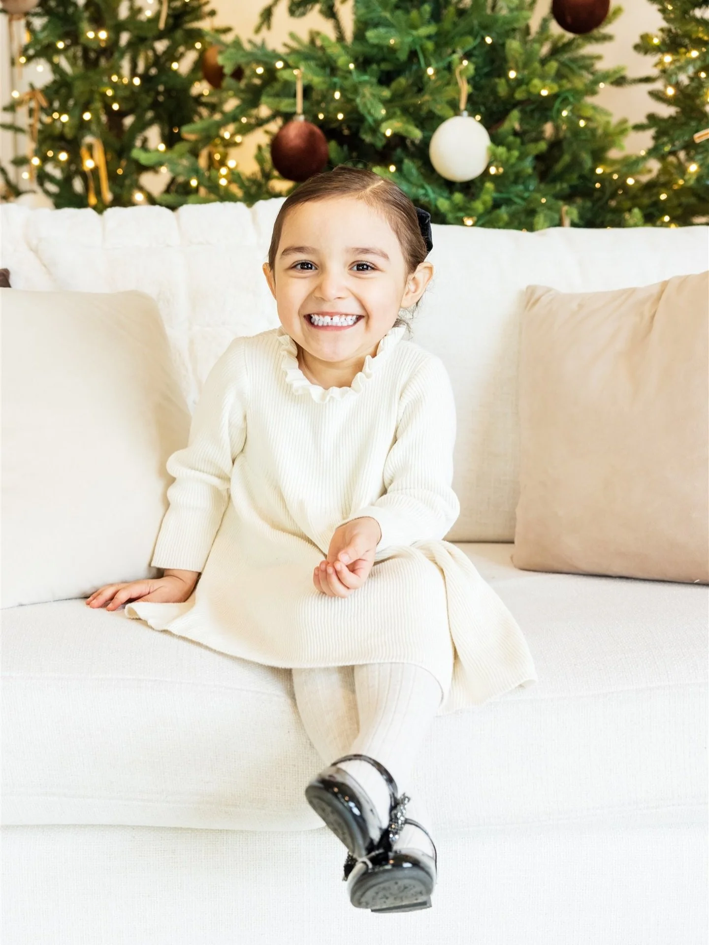 Merry Christmas to All! May you enjoy the beauty of the morning with family, celebrate the true meaning of CHRISTmas, and your hearts feel all warm and cozy.