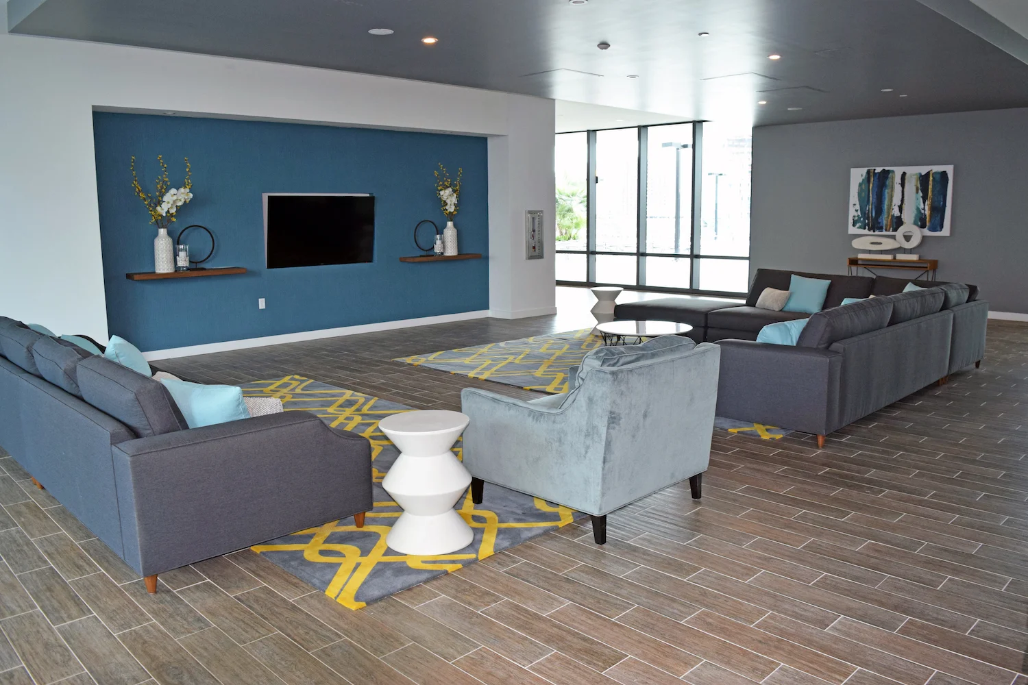 Midtown 5 Social Room