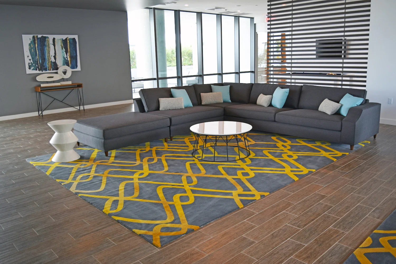 Midtown 5 Social Room
