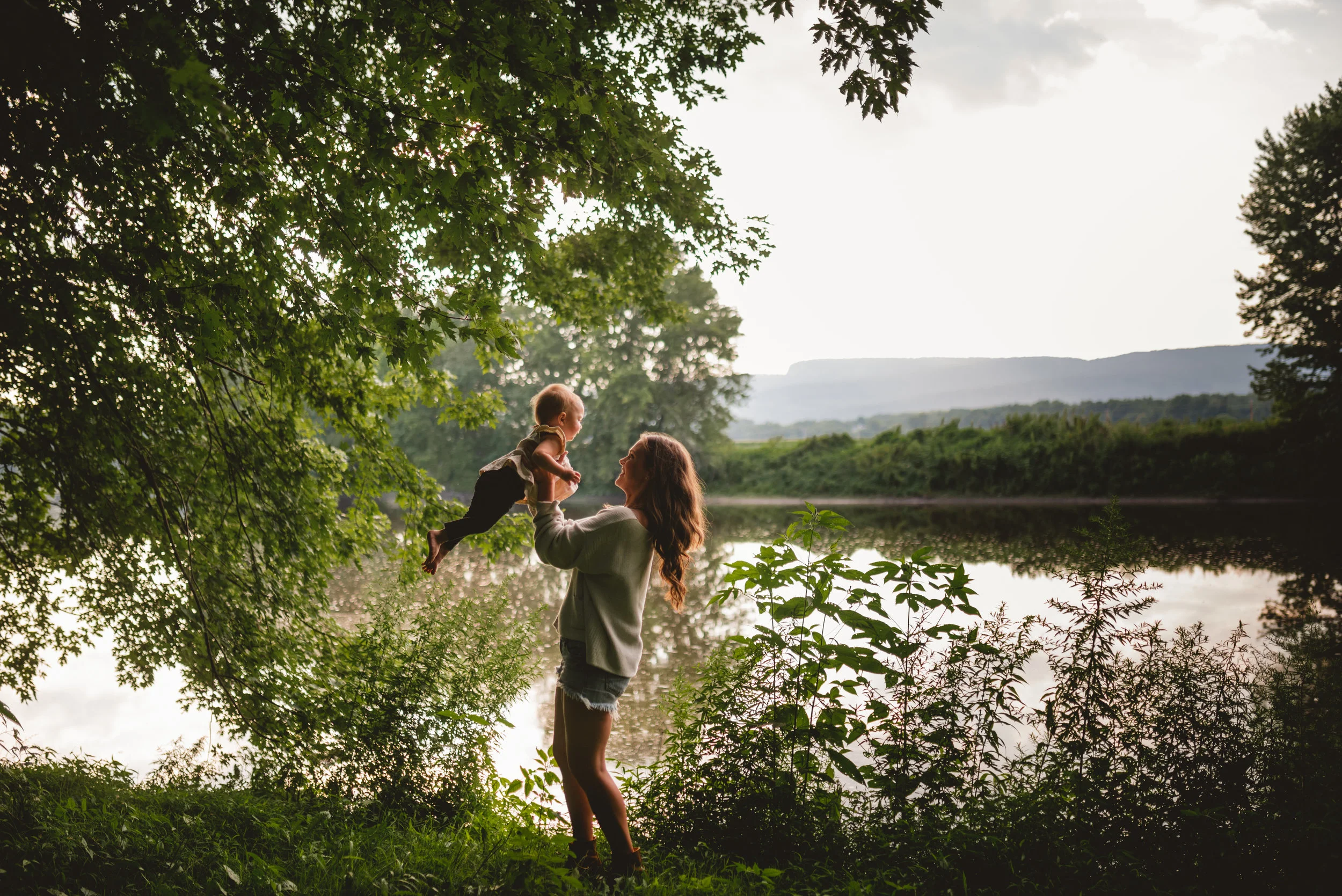 Family Photo Session on the river