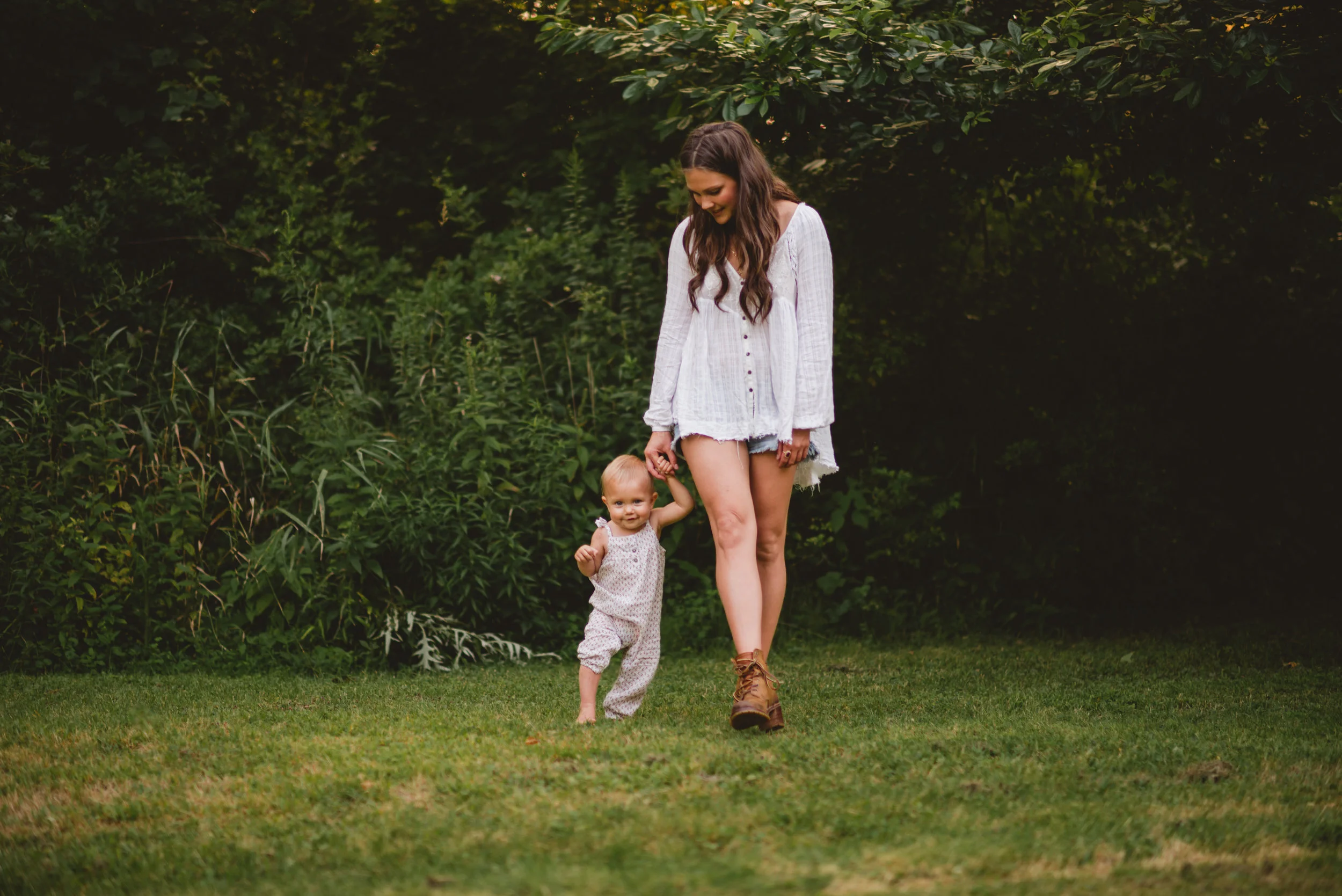 Mom and me photo session - walking