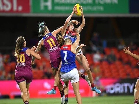 Watch AFLW Grand Final today at the Vic on the big screen! Kick off 2:40pm, call the pub to book a table and if you get in early you&rsquo;ll still make it for our $15 Lunch &amp; Pot! 
$15 house jugs go all day! See you at the pub!!