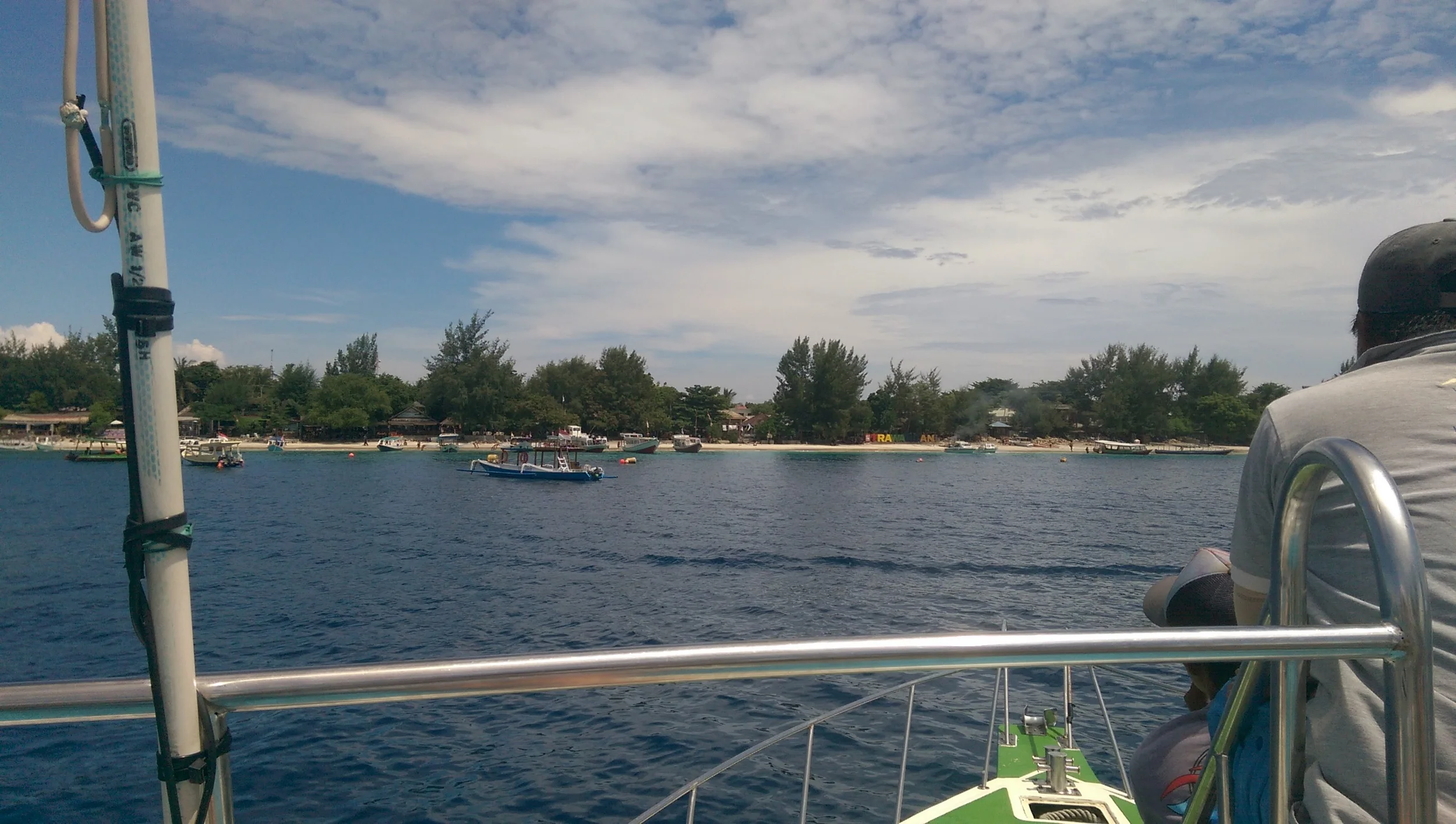 gili t harbour.jpg