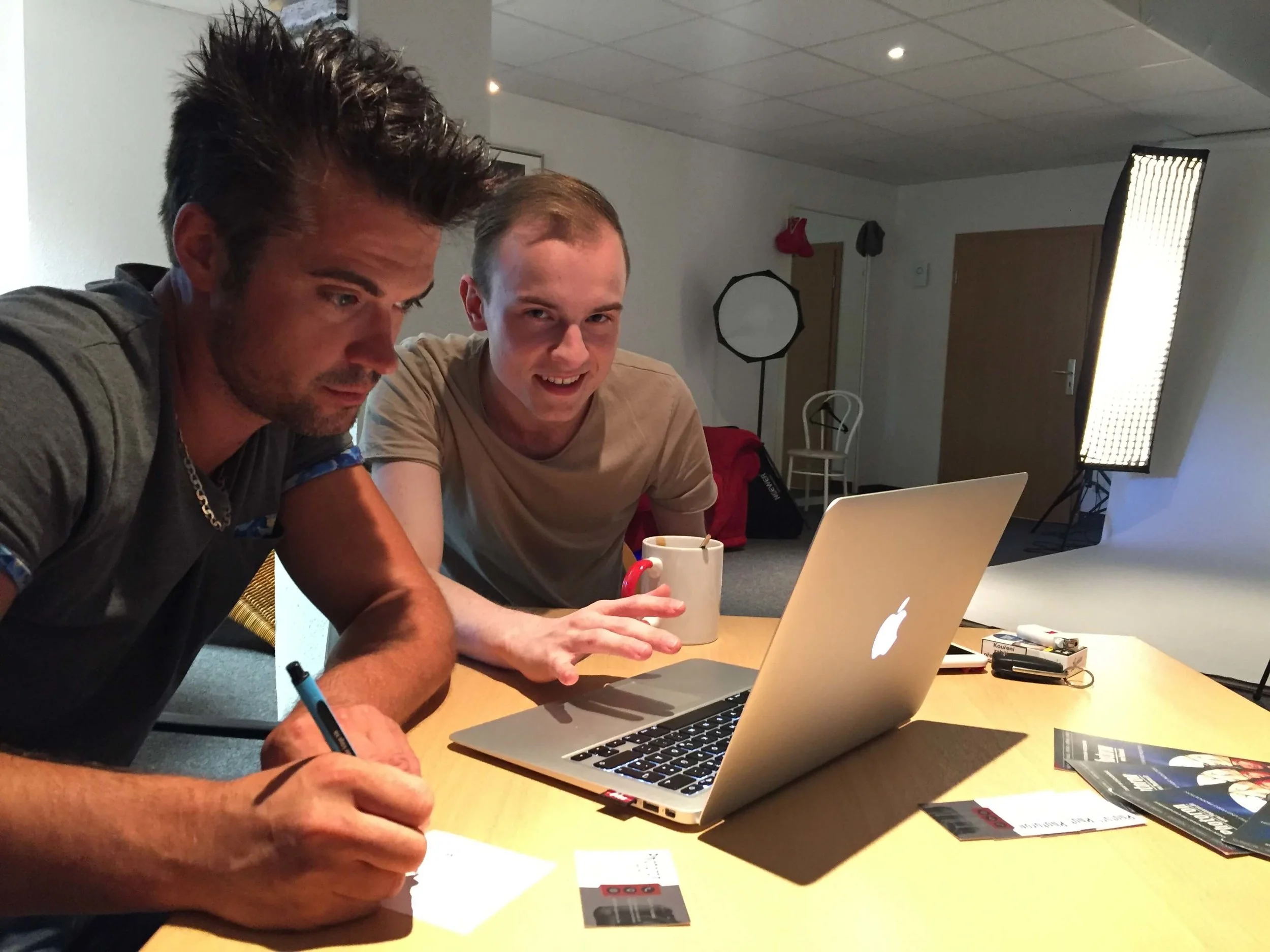 Besprechung Videoproduktion.jpg