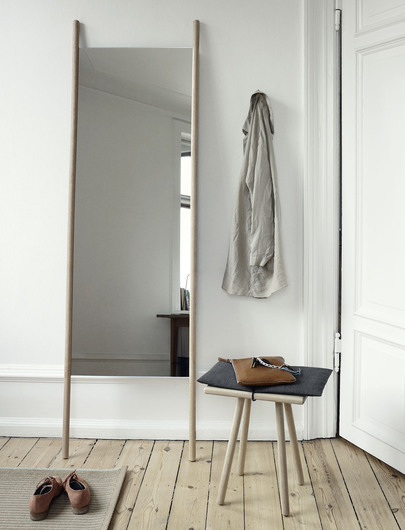 GEORG STOOL & MIRROR (foto: skagerak.dk)