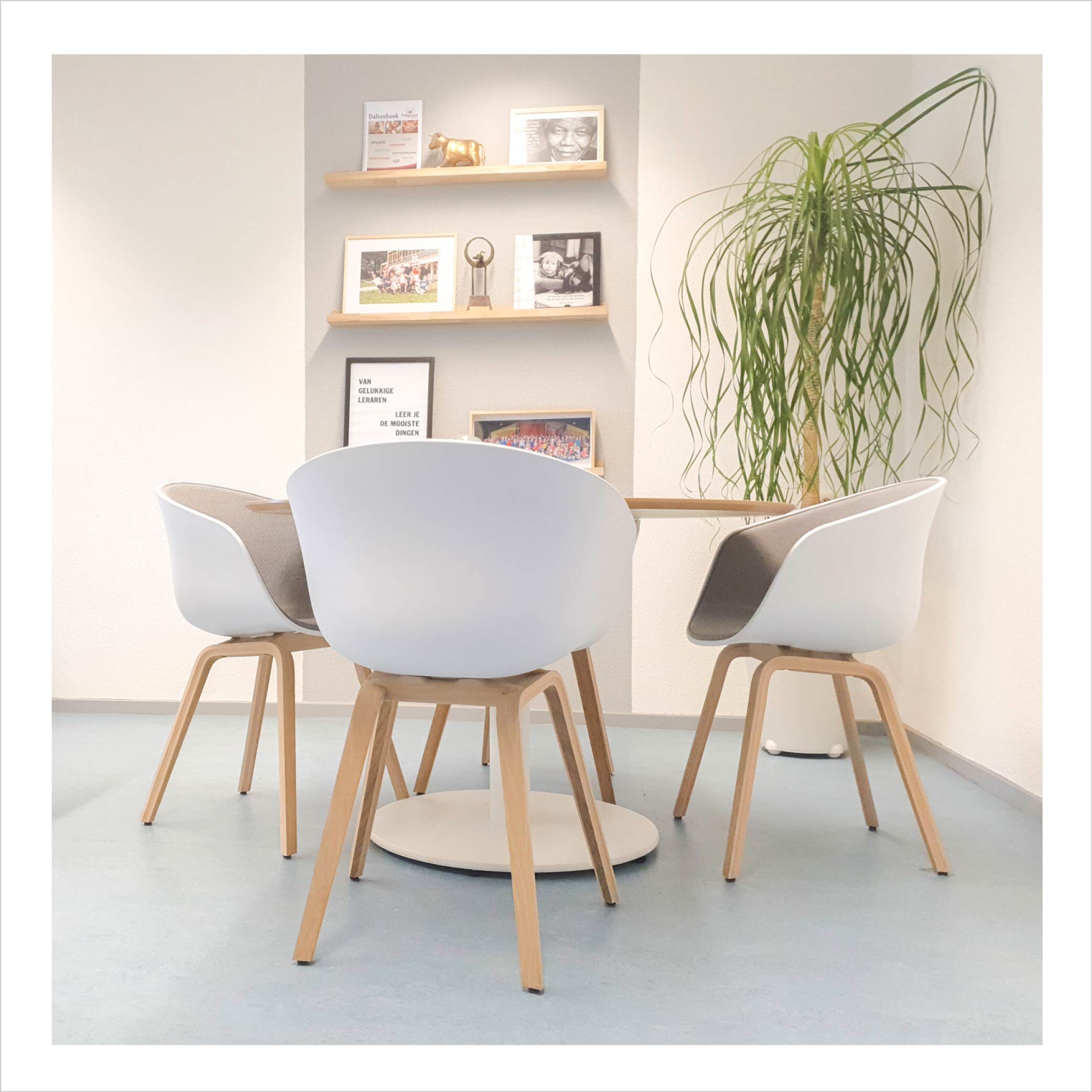 HUISMERCK_interieurontwerp_TN_interieuradvies_styling_leerplein_hal_dalton_basisschool_prikkelarm_balans_scandinavisch_speels_losser_twente_IG-161644-2-01.jpg
