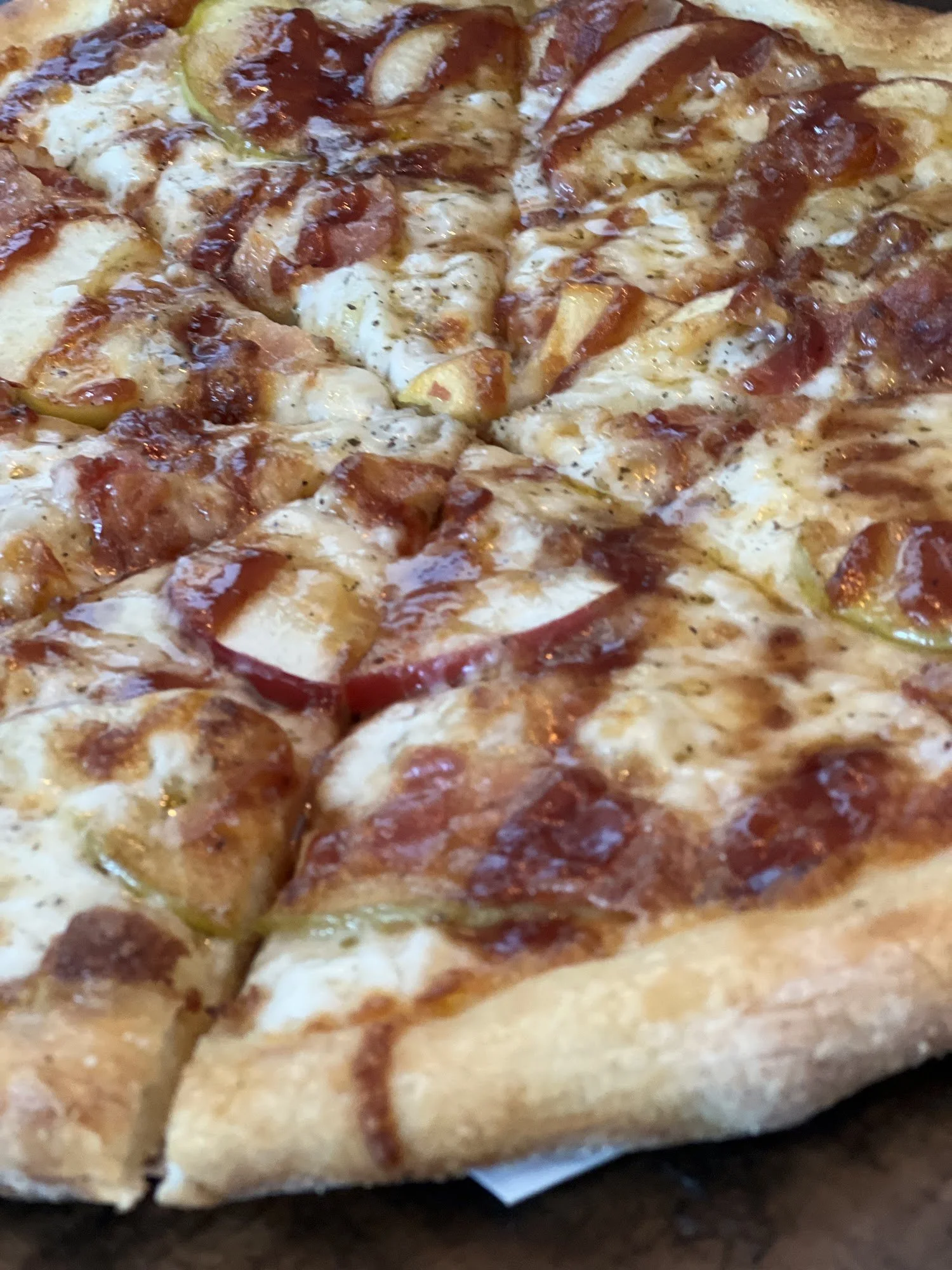 Mama Tigs Wood Fired Pizza - 17.jpg
