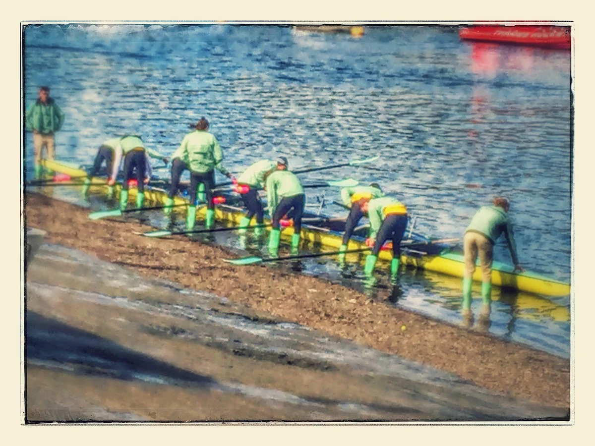 Cambridge readying for the race.