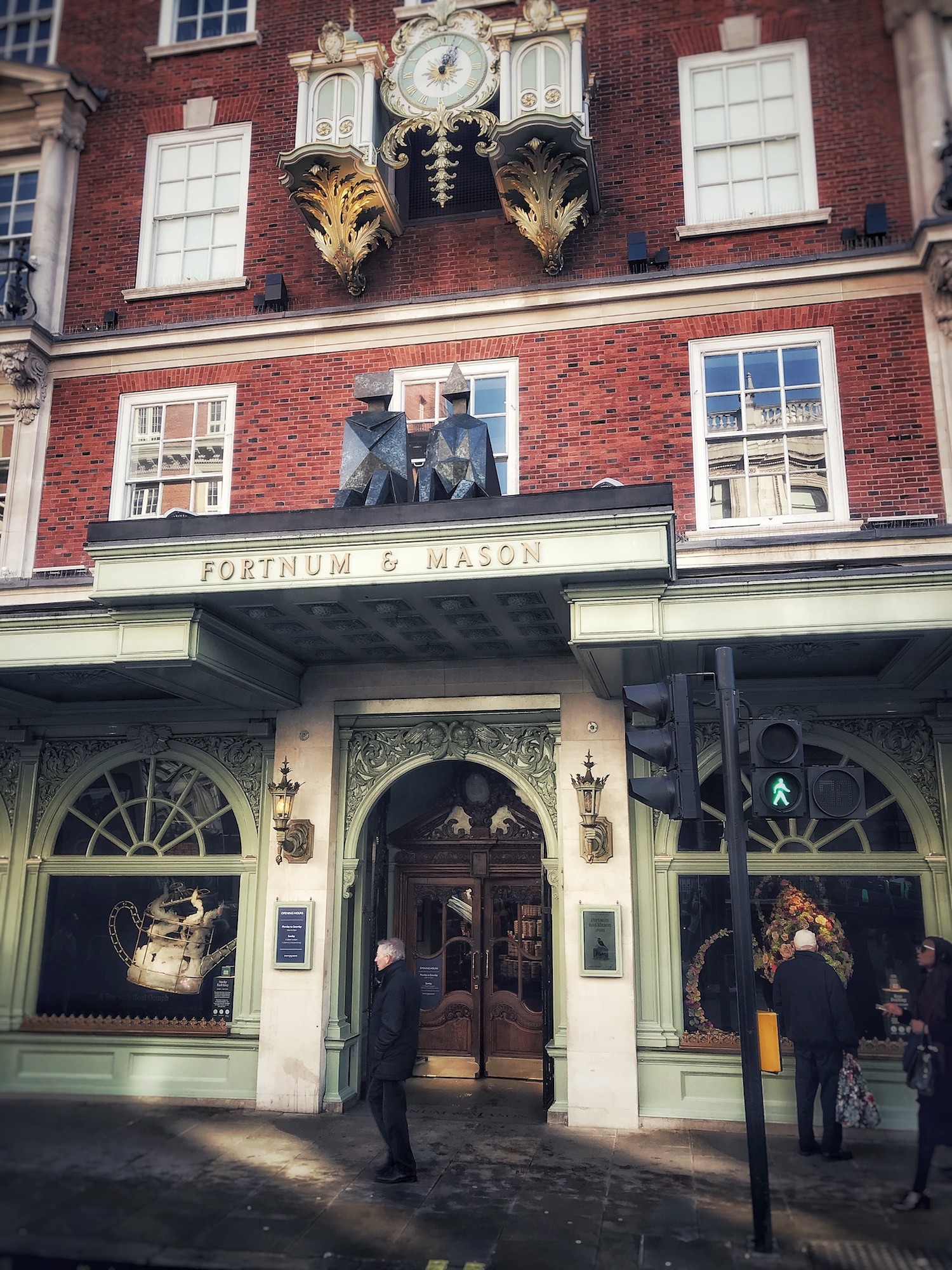 A BROAD IN LONDON ~ 12 OF THE OLDEST BUSINESSES IN LONDON