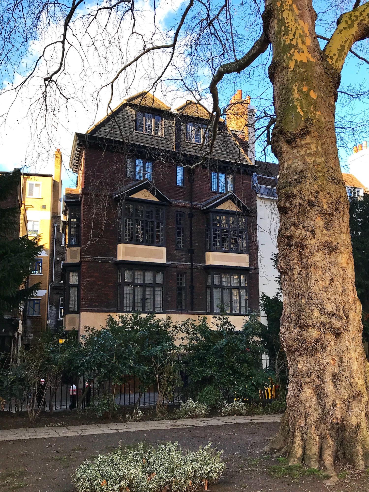A BROAD IN LONDON ~ 12 OF THE OLDEST BUSINESSES IN LONDON