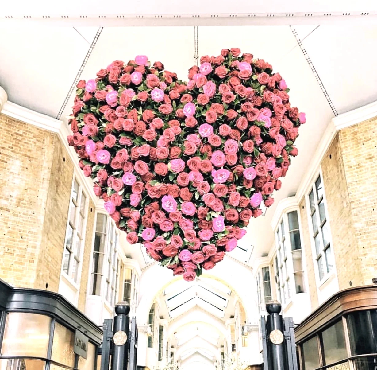 Rose+Heart+in+London+Arcade.jpg