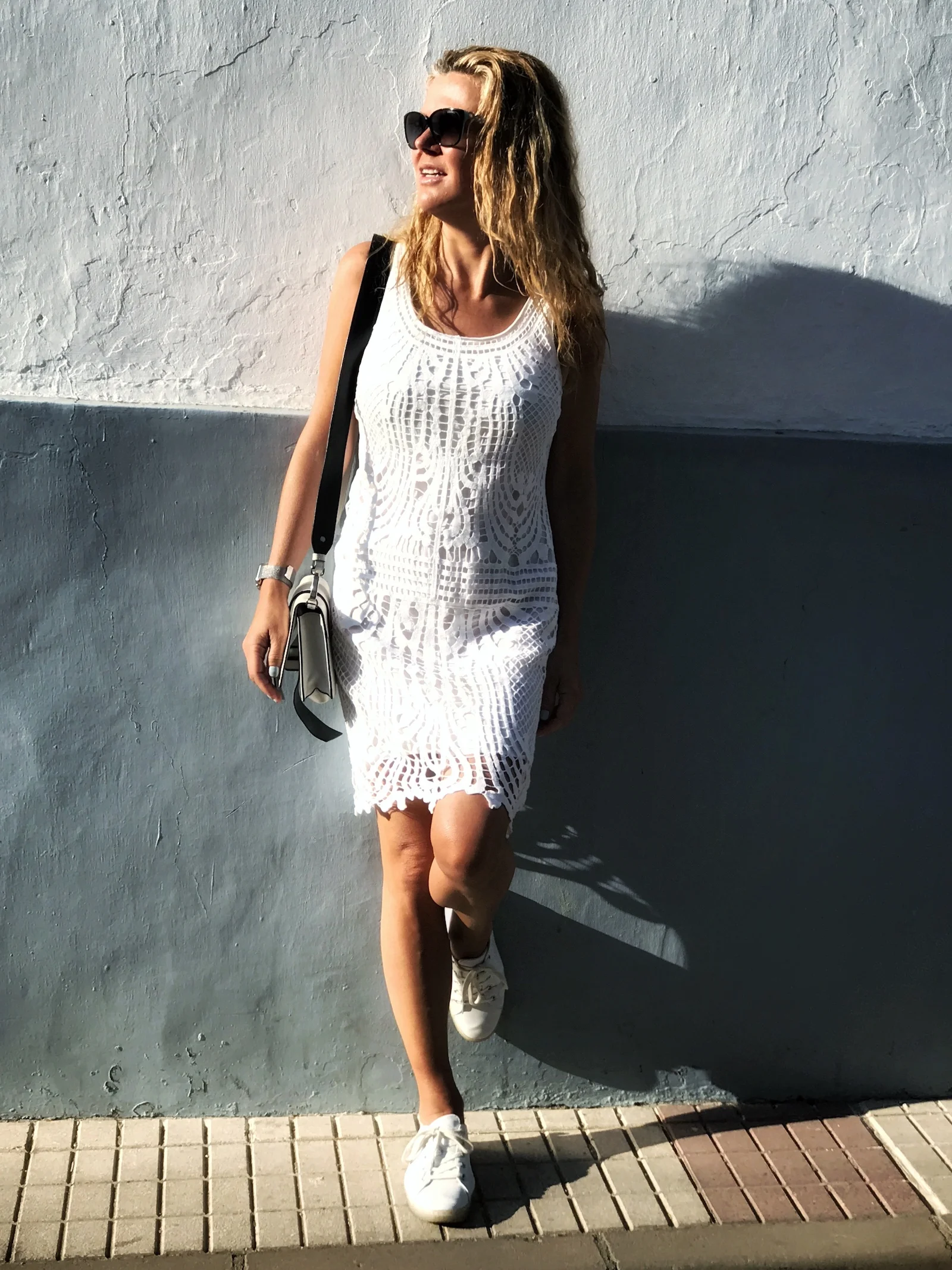 A Broad In London in white trainers, Spain.jpg