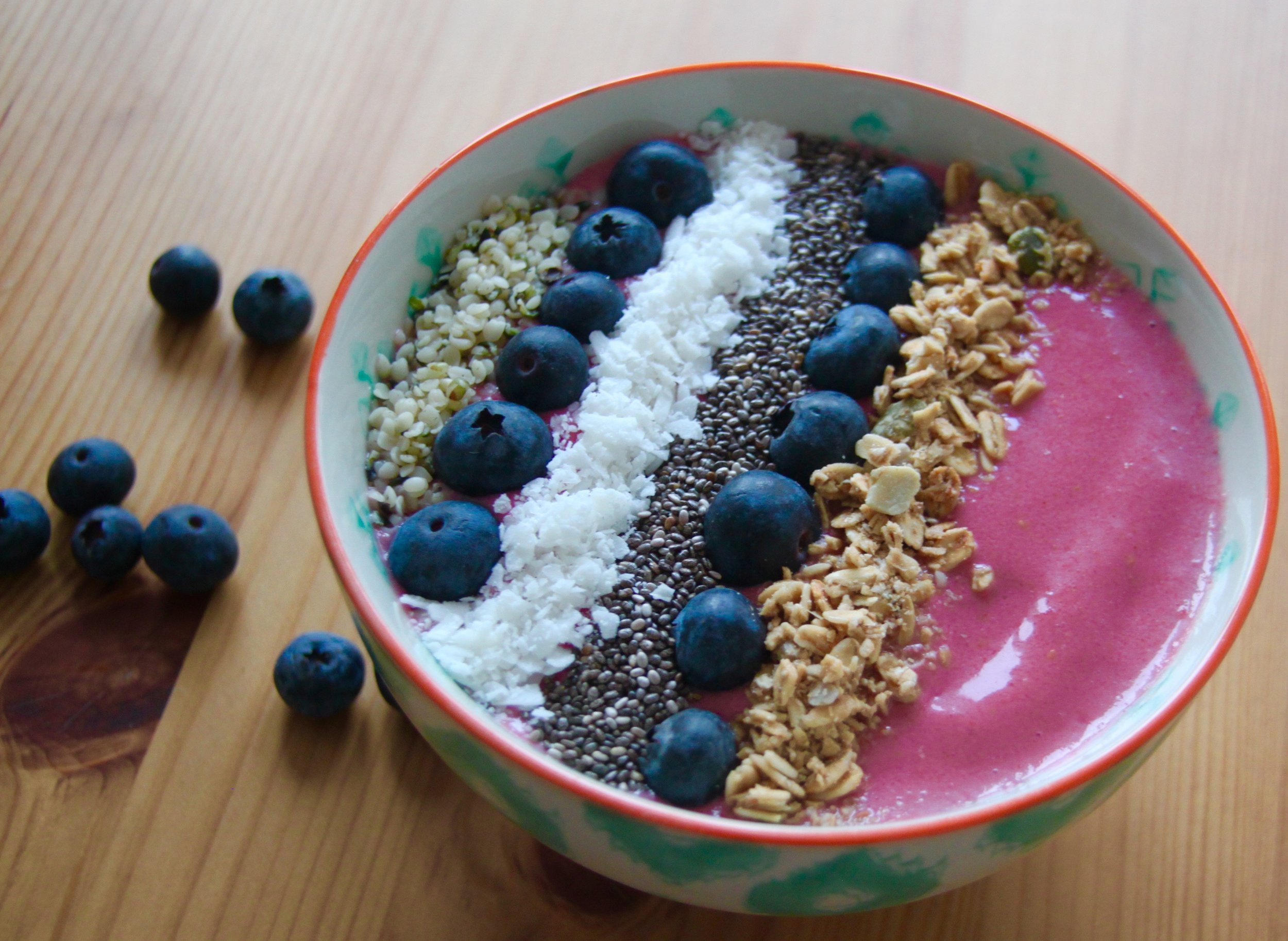 Peanut Butter Banana Raspberry Smoothie Bowl