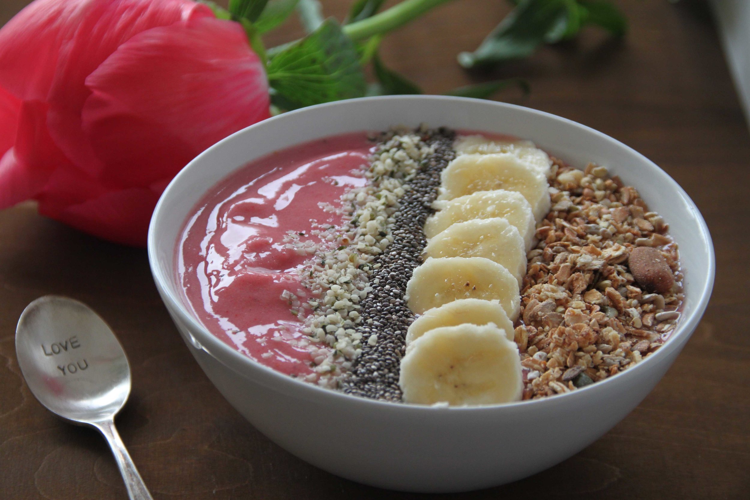 Strawberry Banana Smoothie Bowl