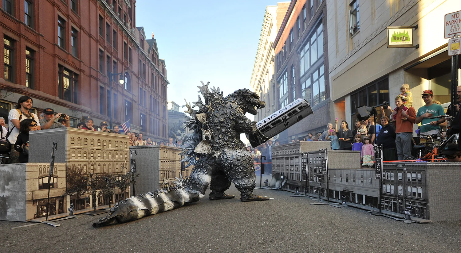 05_Bank_GodzillaAttacks_2011.jpg