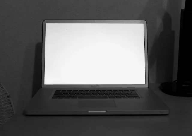 Another_Mac_bites_the_dust_1