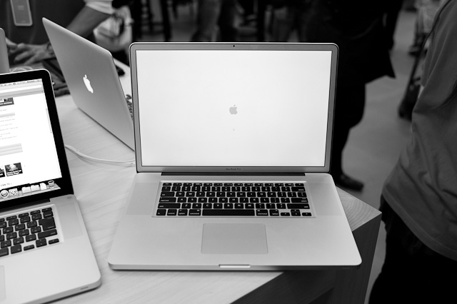 Apple_Shibuya_2
