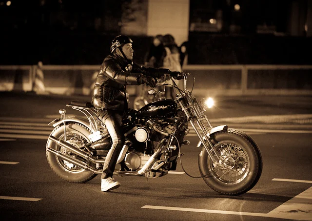 Biker_in_Nakameguro
