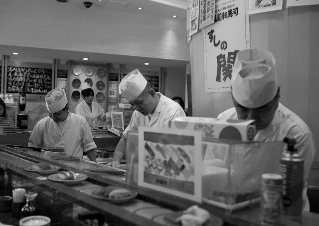 Tokyo_Kaiten_Sushi_2