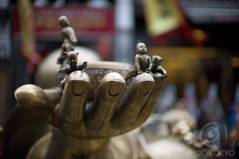 Hand