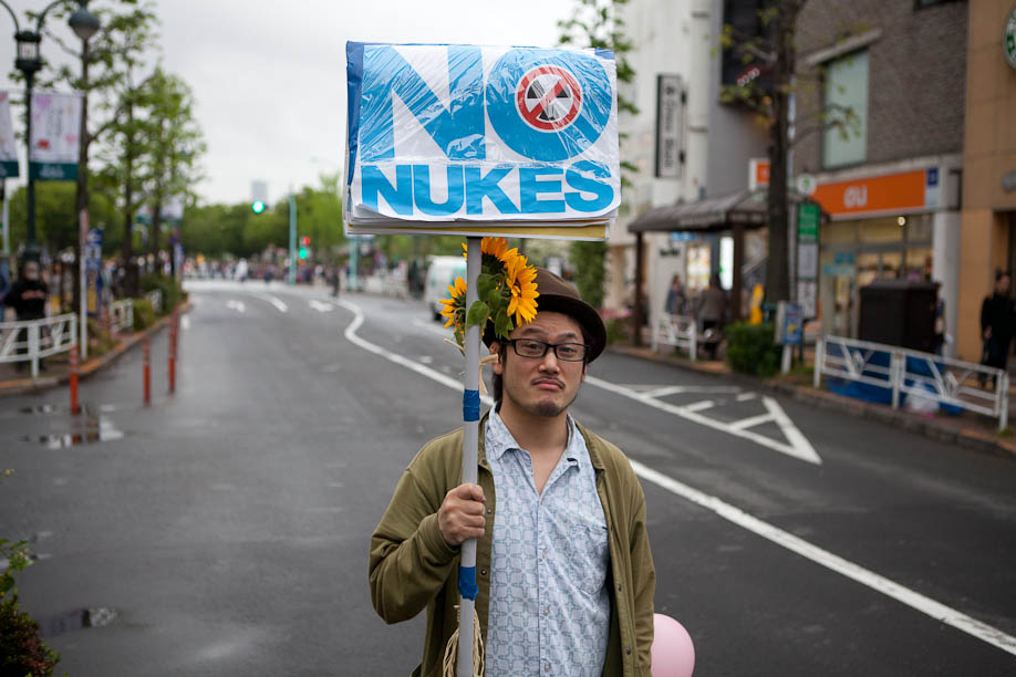 Anti Nuclear protest in Tokyo, Japan on May 7, 2011.. 5月7日2011年に渋谷で原発反対デモ。