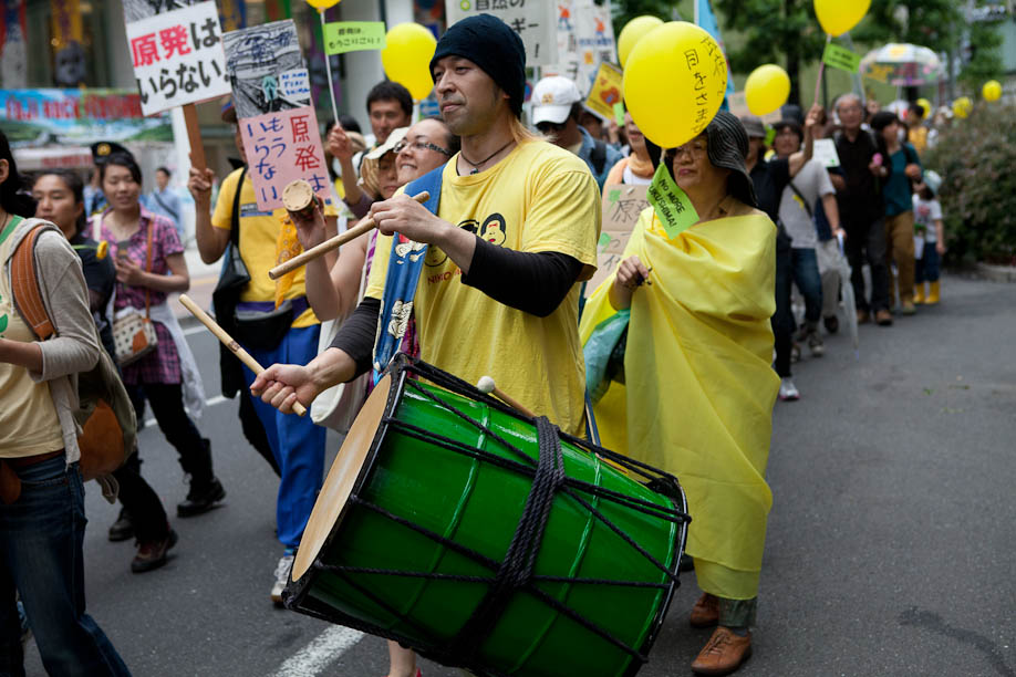 Anti Nuclear protest in Tokyo, Japan on June 11, 2011. 6月11日2011年に東京で原発反対デモ。