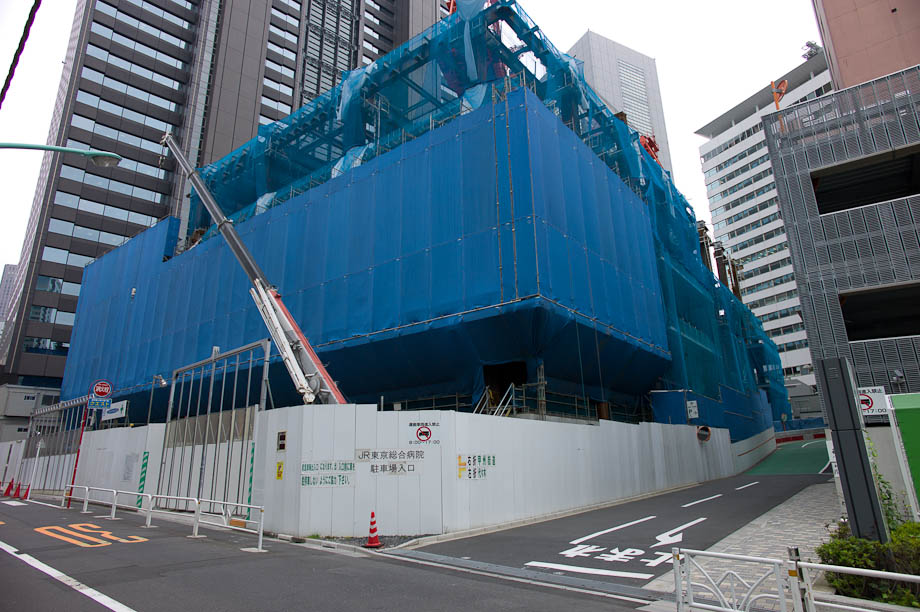 Giant construction tent