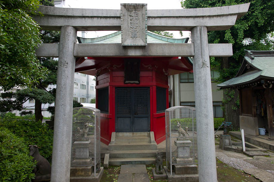 Temple in Nakameguro